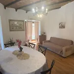 شقة Dimora Di Trastevere روما